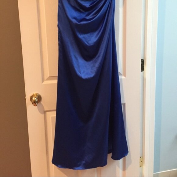 Prom dress - Picture 2 of 5